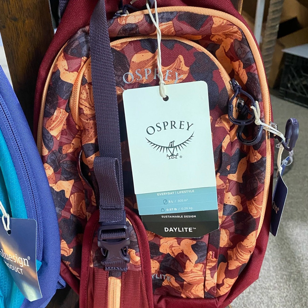 Osprey Daylite Mini Backpack - Red and Orange